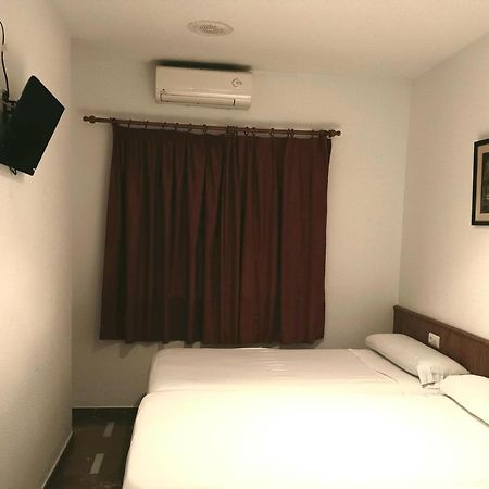 Hotel Las Yucas Atarfe Екстер'єр фото