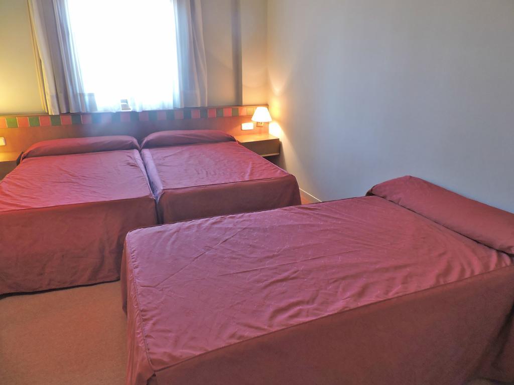Hotel Las Yucas Atarfe Екстер'єр фото